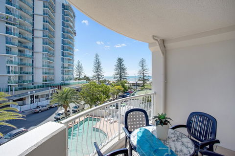 Kirra Beach Apartments - Gold Coast 4U 16