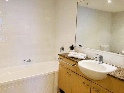 Kirra Beach Apartments - Gold Coast 4U 6