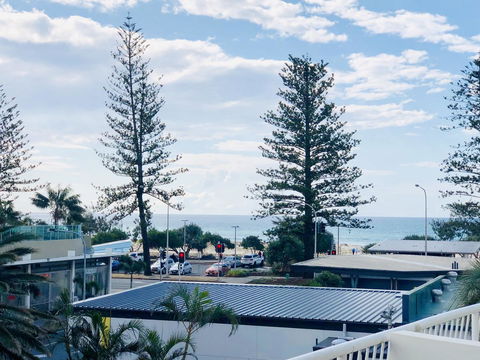 Kirra Beach Apartments - Gold Coast 4U 5