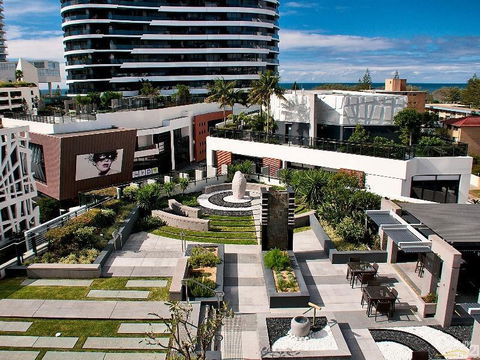 Luxury 3 Bedroom In Heart Of Broadbeach - Gold Coast 4U 7