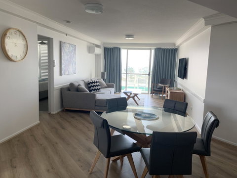 Ocean Plaza Resort - Accommodation Gold Coast 1