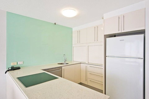 Surfers International Apartments - Accommodation Gold Coast 22