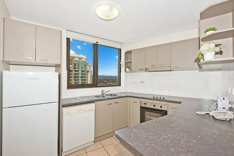 Surfers International Apartments - Accommodation Gold Coast 40
