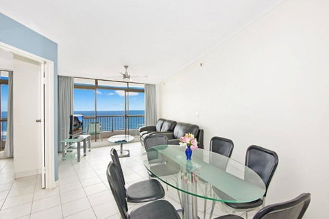 Surfers International Apartments - Accommodation Gold Coast 16