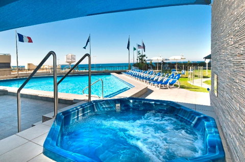 Surfers International Apartments - Accommodation Gold Coast 1