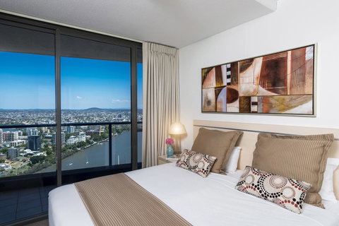 Oaks Brisbane Aurora Suites - Accommodation Gold Coast 4