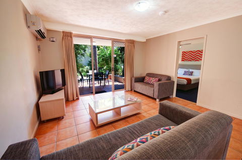 Turtle Beach Resort - Gold Coast 4U 20