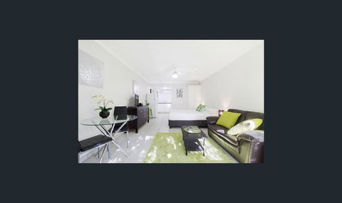 Bay Of Palms - Accommodation Gold Coast 28