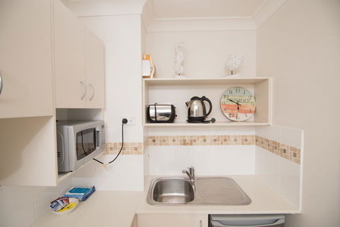 Bay Of Palms - Accommodation Gold Coast 42