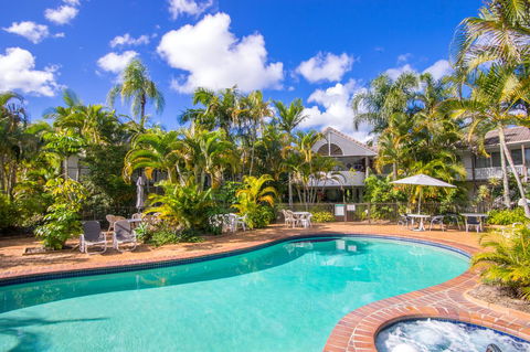 Bay Of Palms - Accommodation Gold Coast 13