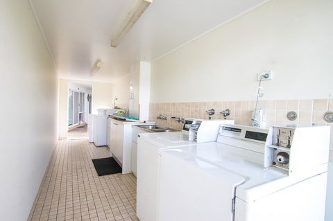 Bay Of Palms - Accommodation Gold Coast 44