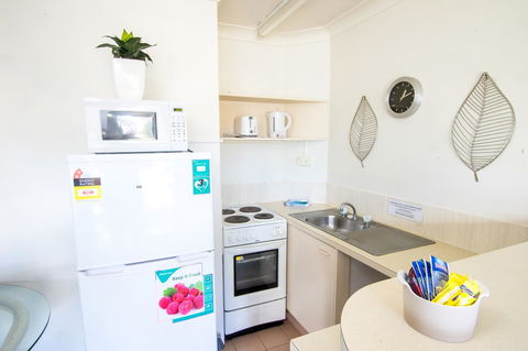 Bay Of Palms - Accommodation Gold Coast 35