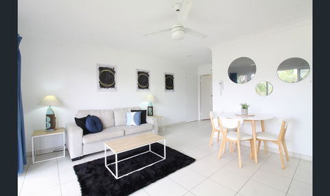 Bay Of Palms - Accommodation Gold Coast 21
