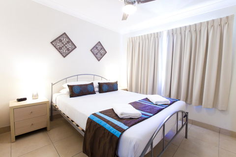 Bay Of Palms - Accommodation Gold Coast 41