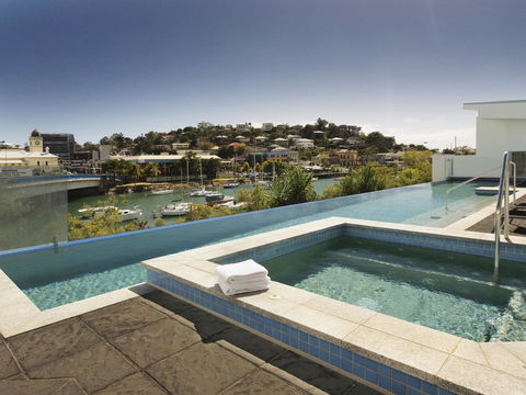 Oaks Townsville Gateway Suites - Gold Coast 4U 2
