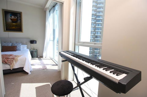 PeepSleep Chevron Towers - Accommodation Gold Coast 2