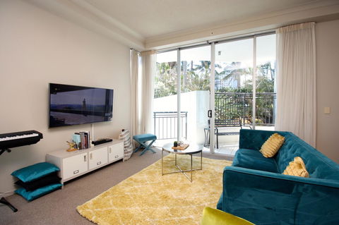 PeepSleep Chevron Towers - Accommodation Gold Coast 1