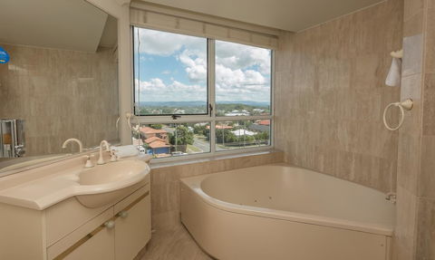 2nd Avenue Beachside Apartments - Gold Coast 4U 8