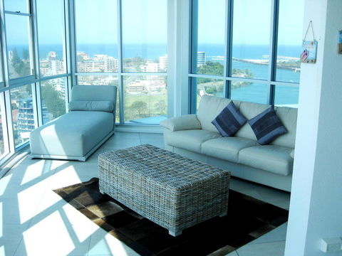 Reflection On The Sea - Gold Coast 4U 36