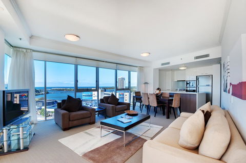 Reflection On The Sea - Gold Coast 4U 3