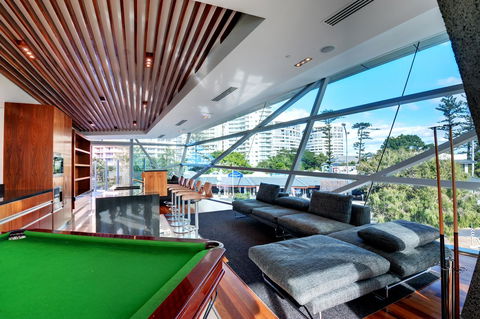Reflection On The Sea - Gold Coast 4U 21