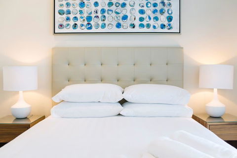 Pure Kirra - 1 Gold Coast 5