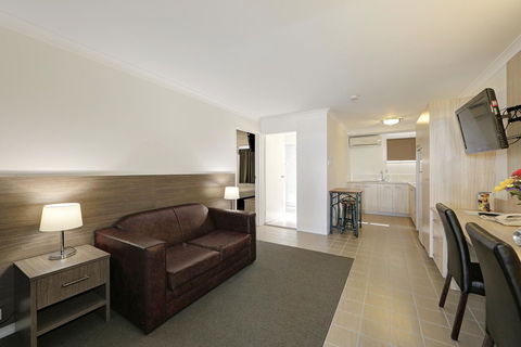 Smart Motels Bert Hinkler - Gold Coast 4U 32