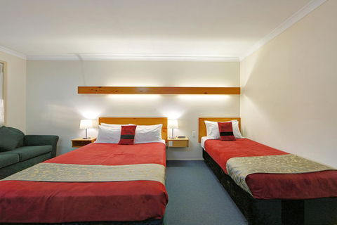 Smart Motels Bert Hinkler - Gold Coast 4U 9