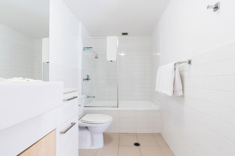 Gabba Central Apartments - Gold Coast 4U 30