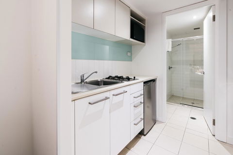 Gabba Central Apartments - Gold Coast 4U 7