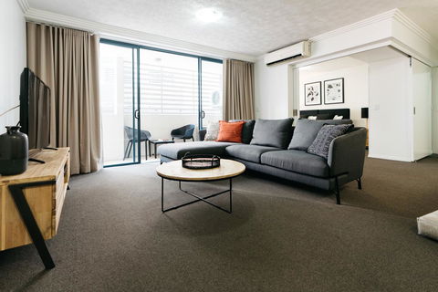 Gabba Central Apartments - Gold Coast 4U 2