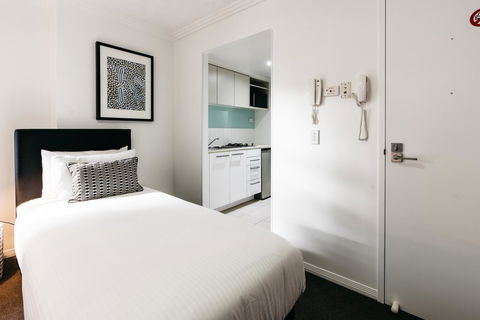 Gabba Central Apartments - Gold Coast 4U 23