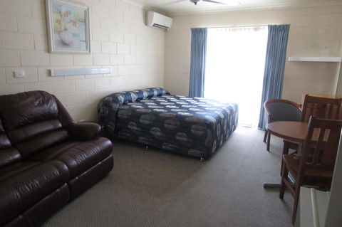 The Park Motel - Accommodation Gold Coast 4