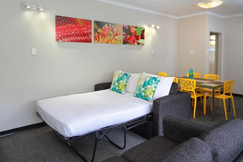 Palm Beach Hotel - Accommodation Gold Coast 22