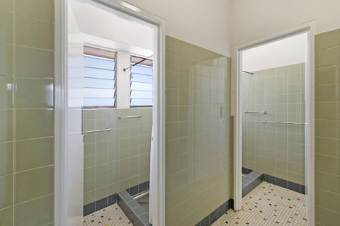 Palm Beach Hotel - Accommodation Gold Coast 26