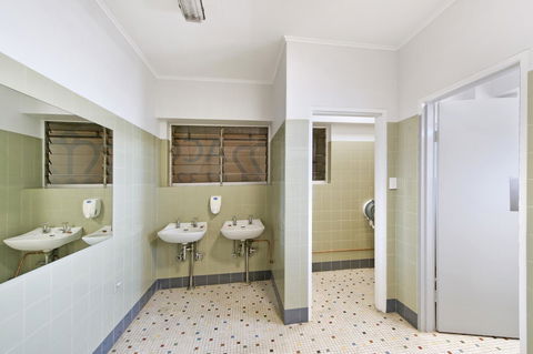 Palm Beach Hotel - Accommodation Gold Coast 24