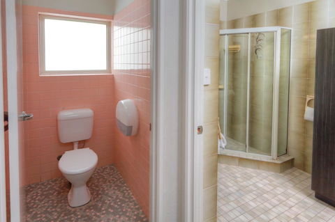 Palm Beach Hotel - Accommodation Gold Coast 9