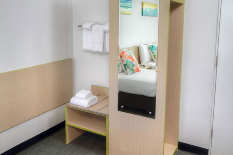 Palm Beach Hotel - Accommodation Gold Coast 17