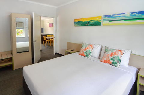 Palm Beach Hotel - Accommodation Gold Coast 18