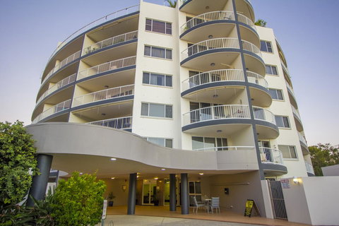 Fairways Golf & Beach Retreat Bribie Island - 1 Gold Coast 9