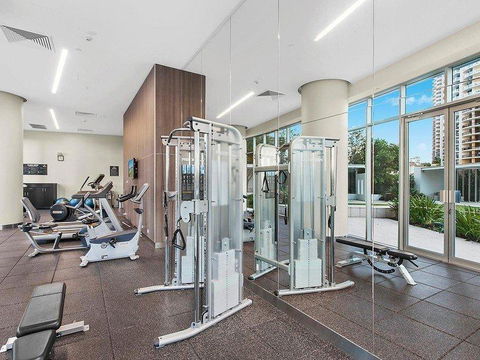 H Star Residences-- Paradise Stayz - Accommodation Gold Coast 23