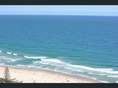 H Star Residences-- Paradise Stayz - Accommodation Gold Coast 5
