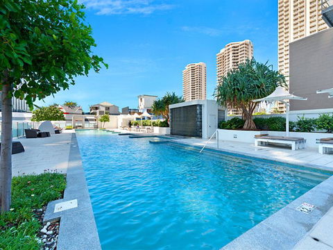 H Star Residences-- Paradise Stayz - Accommodation Gold Coast 25