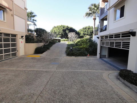 Waterfront Resort Villa With Buggy - Accommodation Gold Coast 30