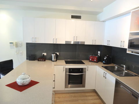 Waterfront Resort Villa With Buggy - Accommodation Gold Coast 7