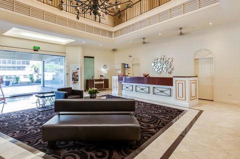 Central Cosmo Apartment Hotel - Gold Coast 4U 6