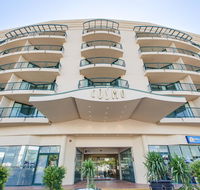 Central Cosmo Apartment Hotel - Gold Coast 4U
