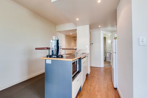 Central Cosmo Apartment Hotel - Gold Coast 4U 10