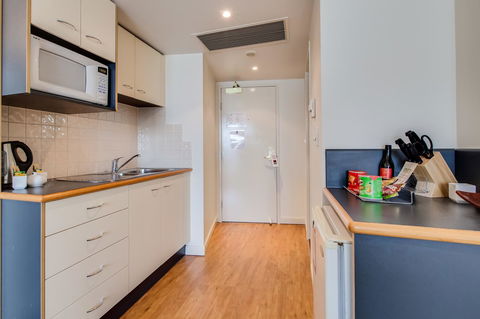 Central Cosmo Apartment Hotel - Gold Coast 4U 18