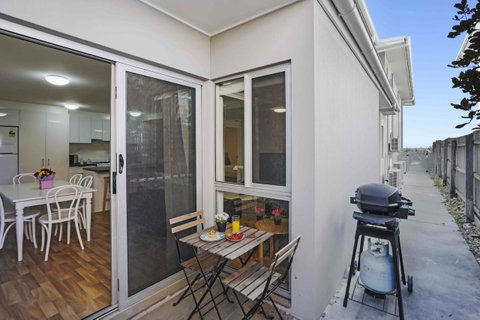 Sandbox Apartments - Accommodation Gold Coast 21